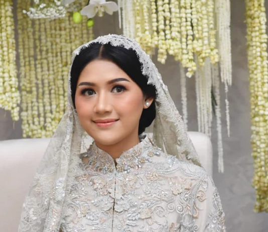 Menikah Pertama dari Empat Beradik, Erina Jalani Tradisi Unik