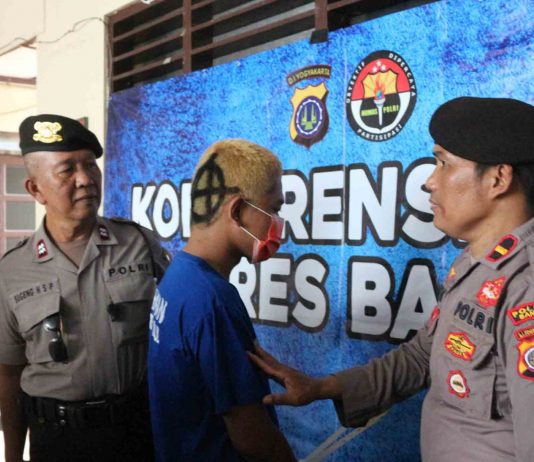 Pemuda Curi iPhone di Kost-kostan untuk Judi Slot
