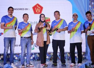 Foto bersama usai konferensi pers Lakujoo Run di Sleman City Hall Yogyakarta. (zukhronnee muhammad)