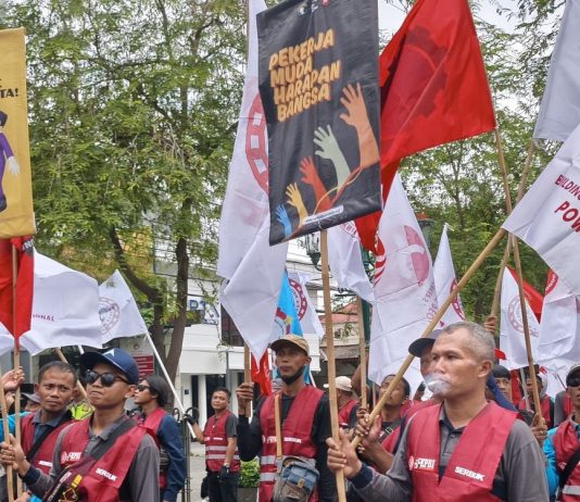 Ribuan Buruh Tuntut Revisi UU Ketenagakerjaan dalam Aksi May Day di Yogyakarta