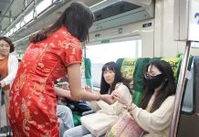 Rayakan Imlek Tanpa Macet, Puluhan Ribu Pelancong ‘Serbu’ Kereta Bandara YIA