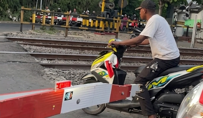 1786419906311